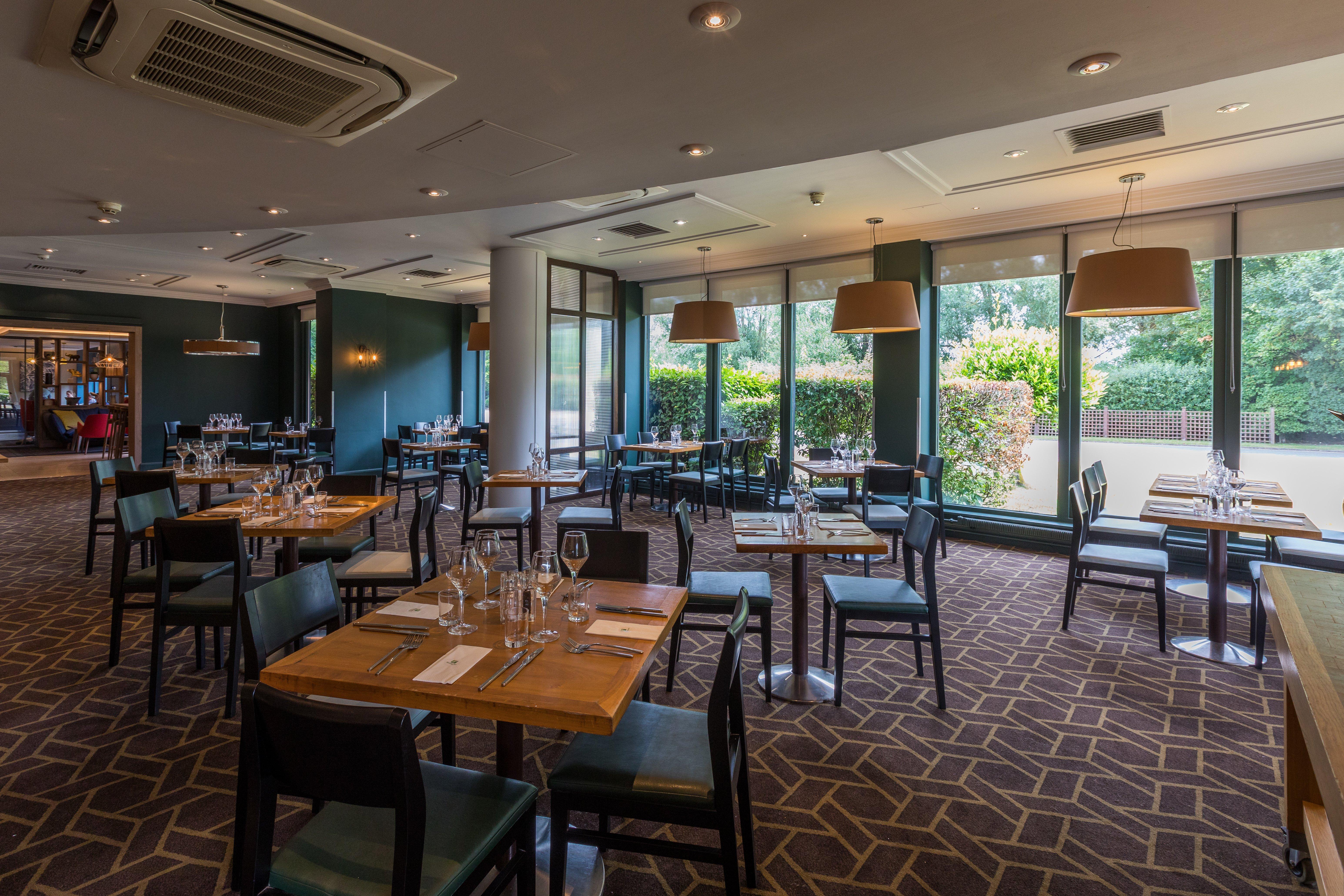 Holiday Inn Cambridge By Ihg Girton  Exterior photo
