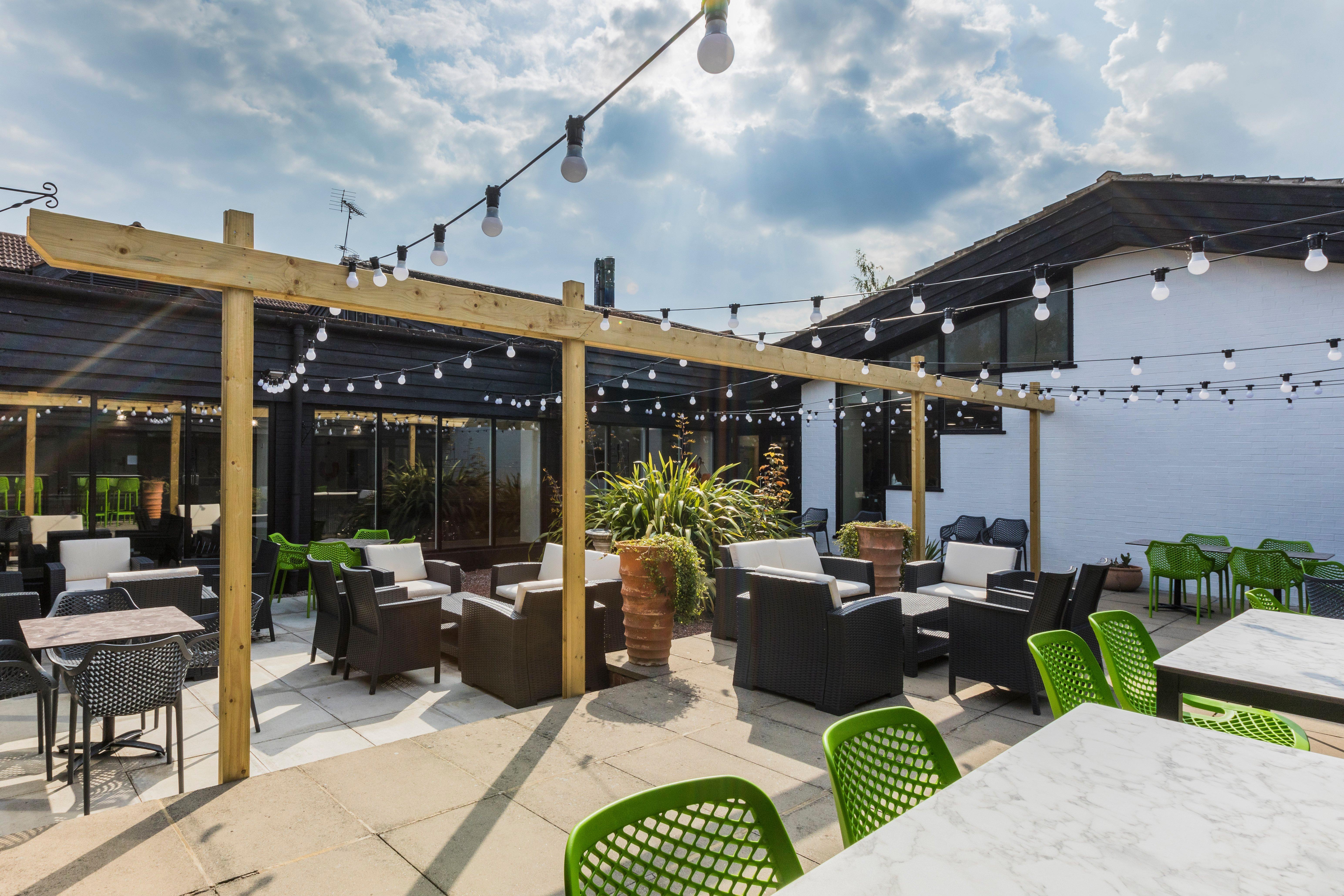 Holiday Inn Cambridge By Ihg Girton  Exterior photo