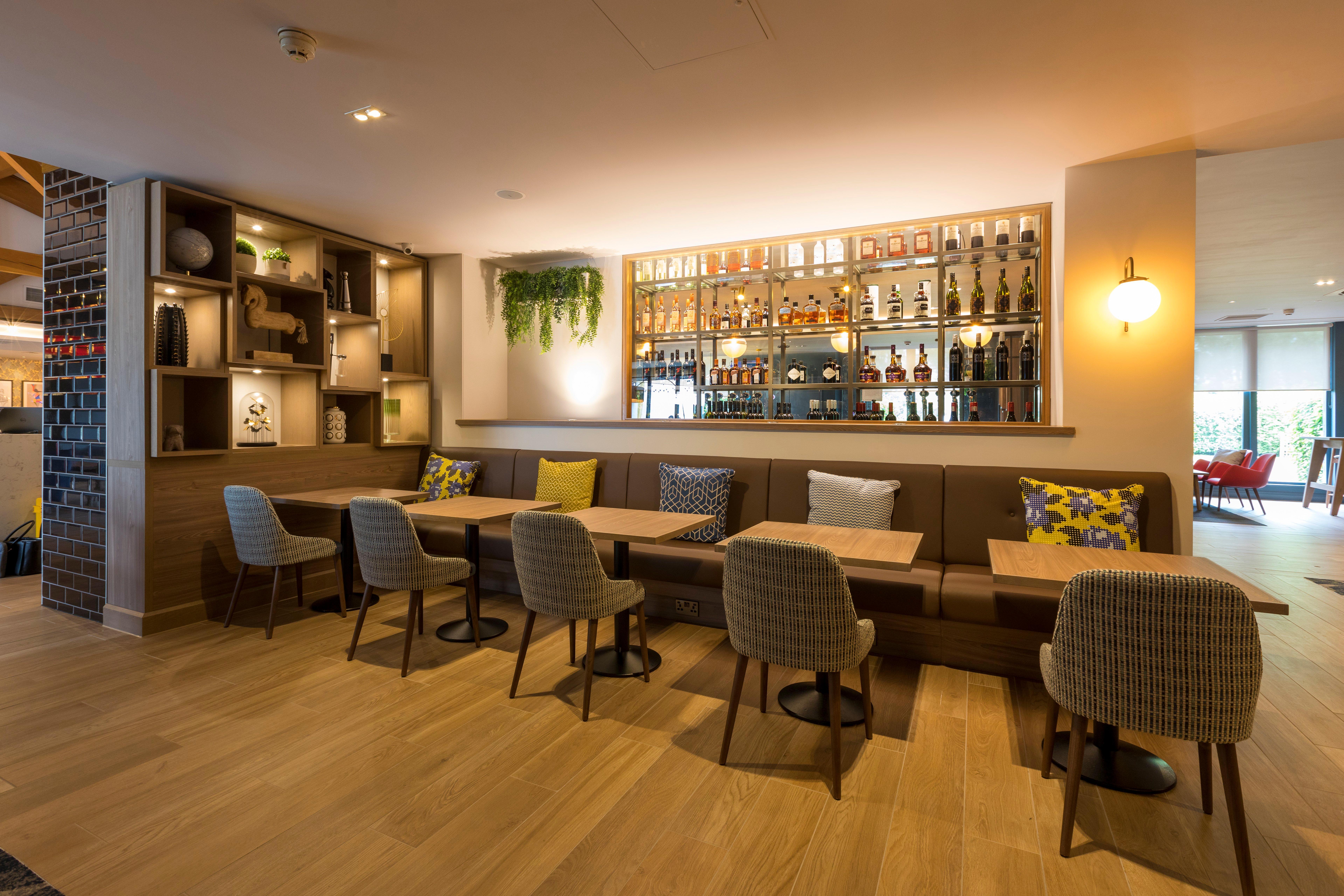 Holiday Inn Cambridge By Ihg Girton  Exterior photo