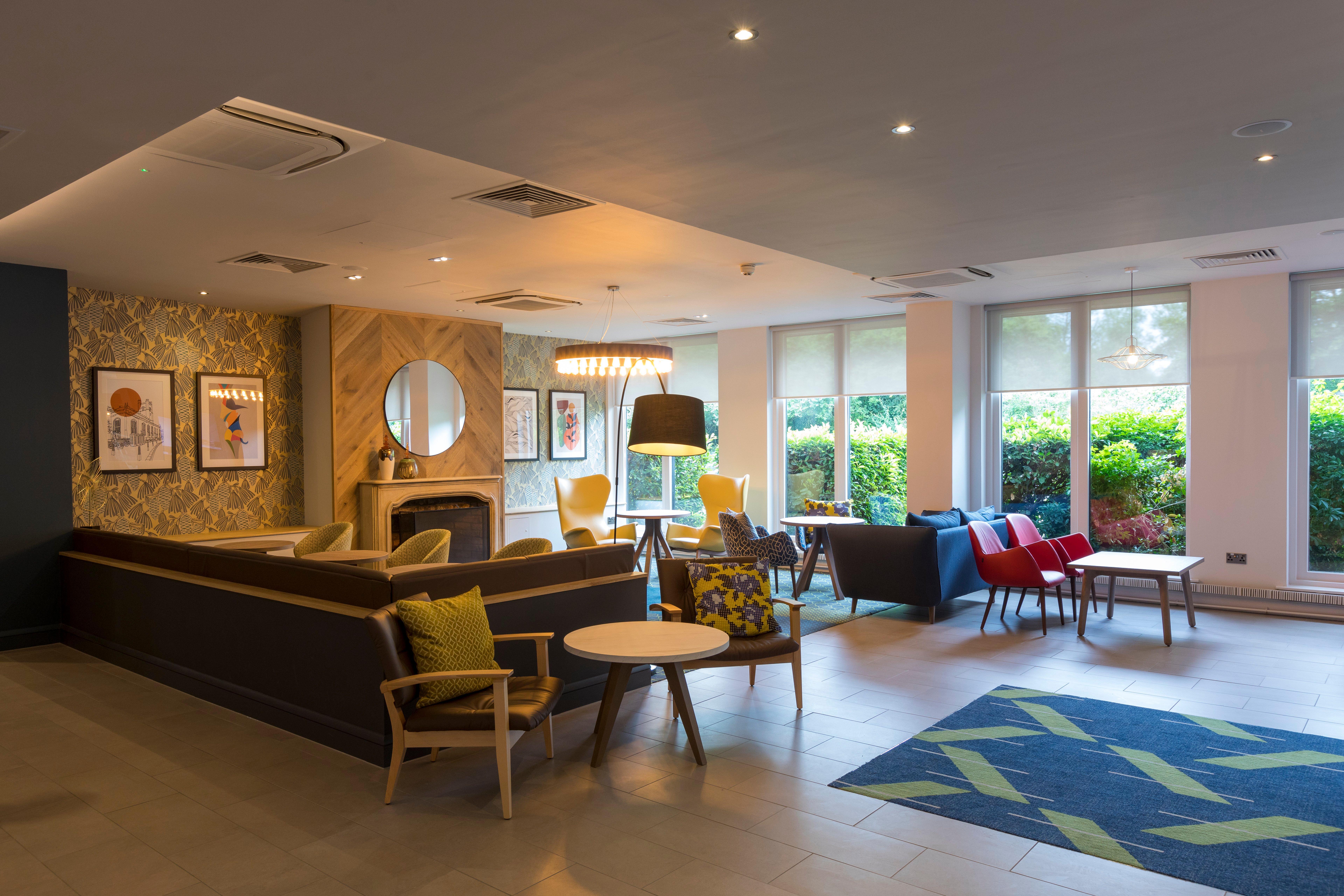 Holiday Inn Cambridge By Ihg Girton  Exterior photo