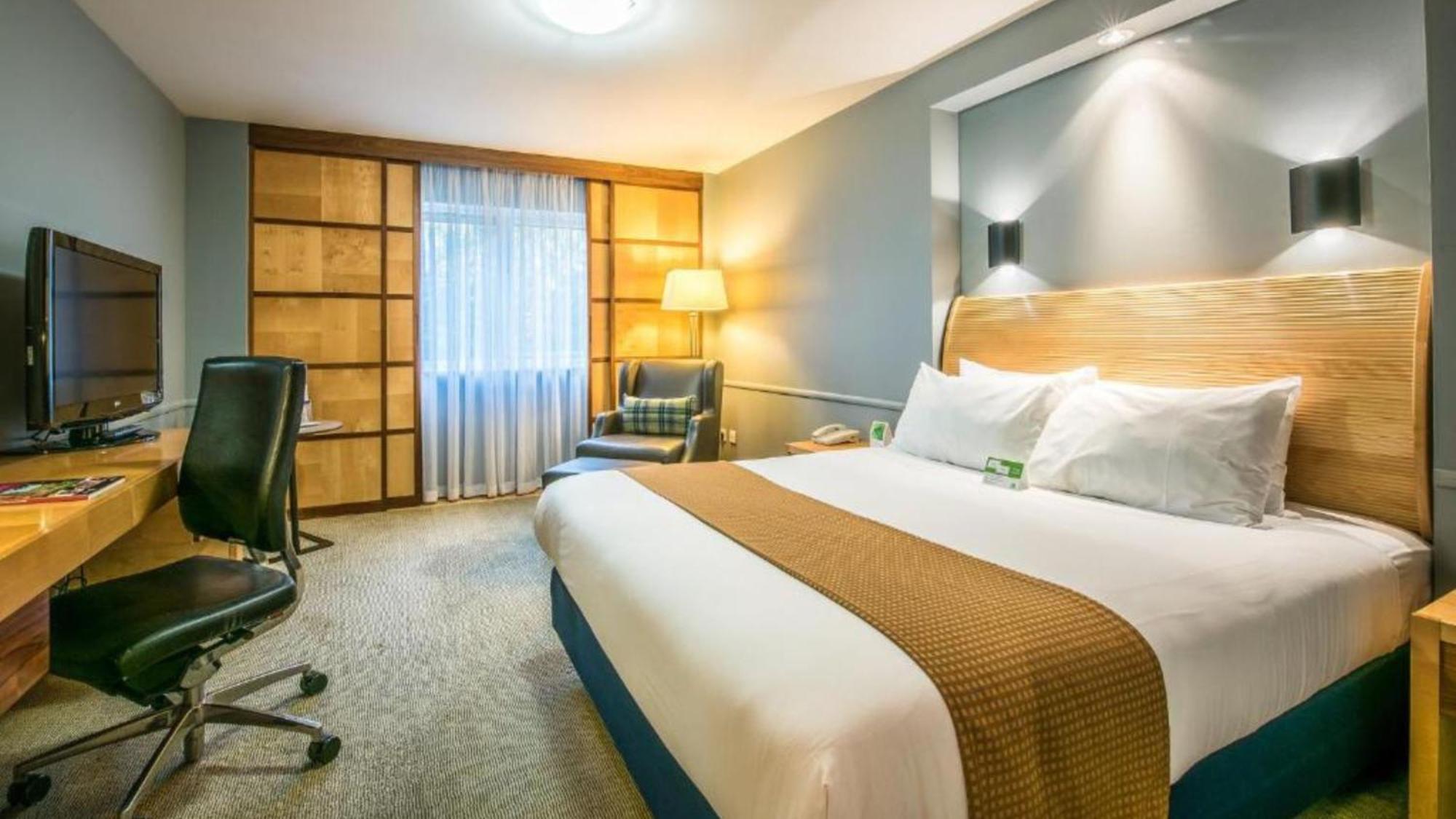 Holiday Inn Cambridge By Ihg Girton  Exterior photo