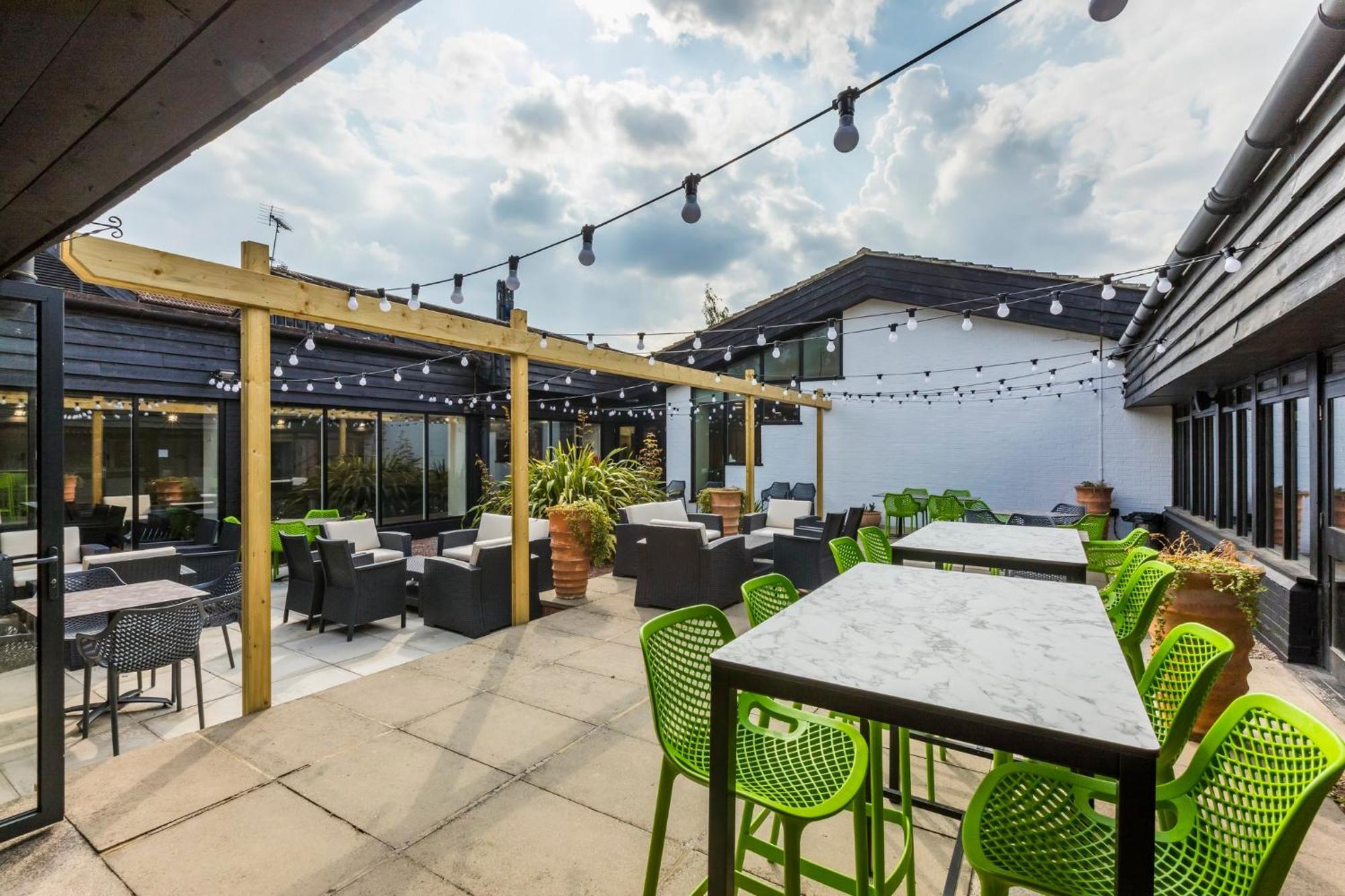 Holiday Inn Cambridge By Ihg Girton  Exterior photo